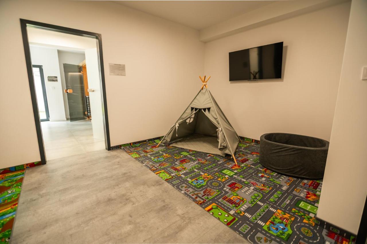 Apart Invest Centum Park 21 شكلارسكا بوريبا المظهر الخارجي الصورة